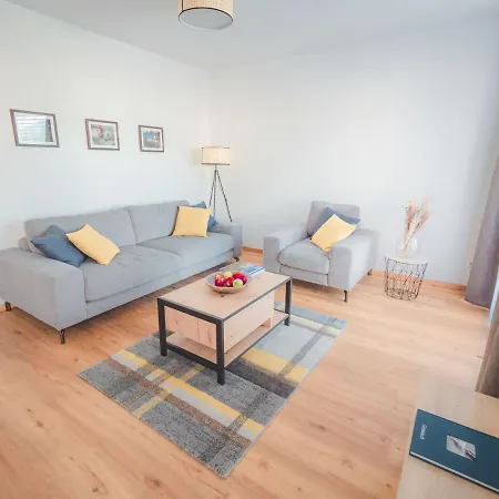 Appartement Alpenglueck *